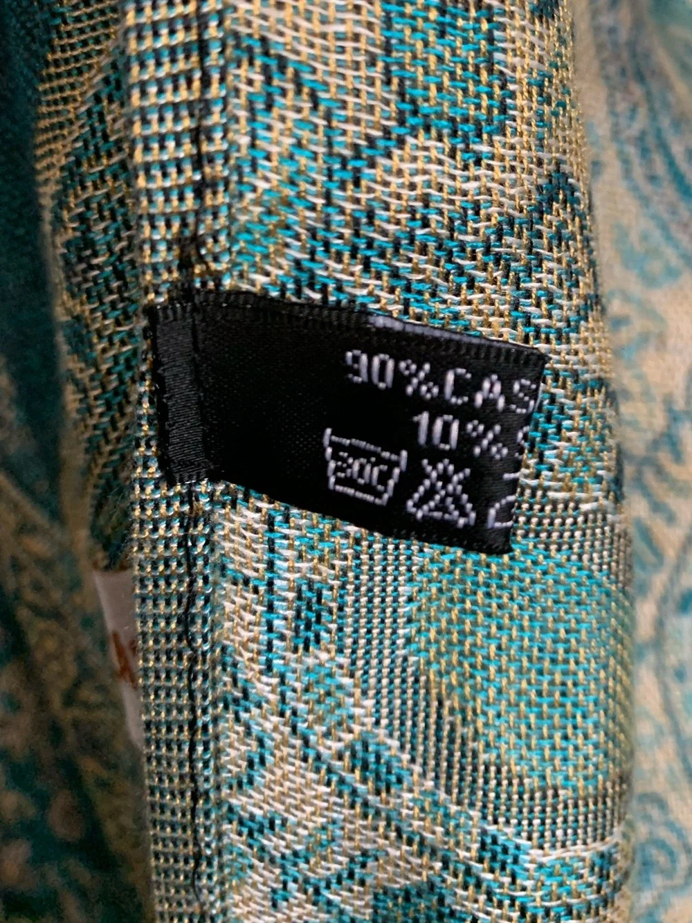 Cashmere & Silk Blend Paisley Print Fringe Scarf